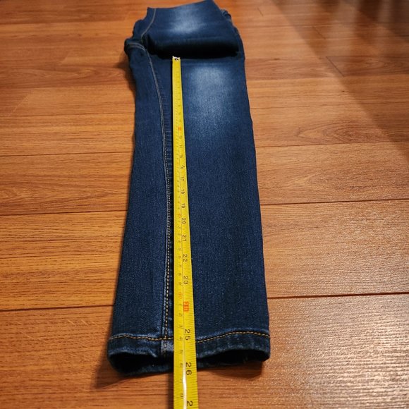 Between Us Jeans - Picture 8 of 12